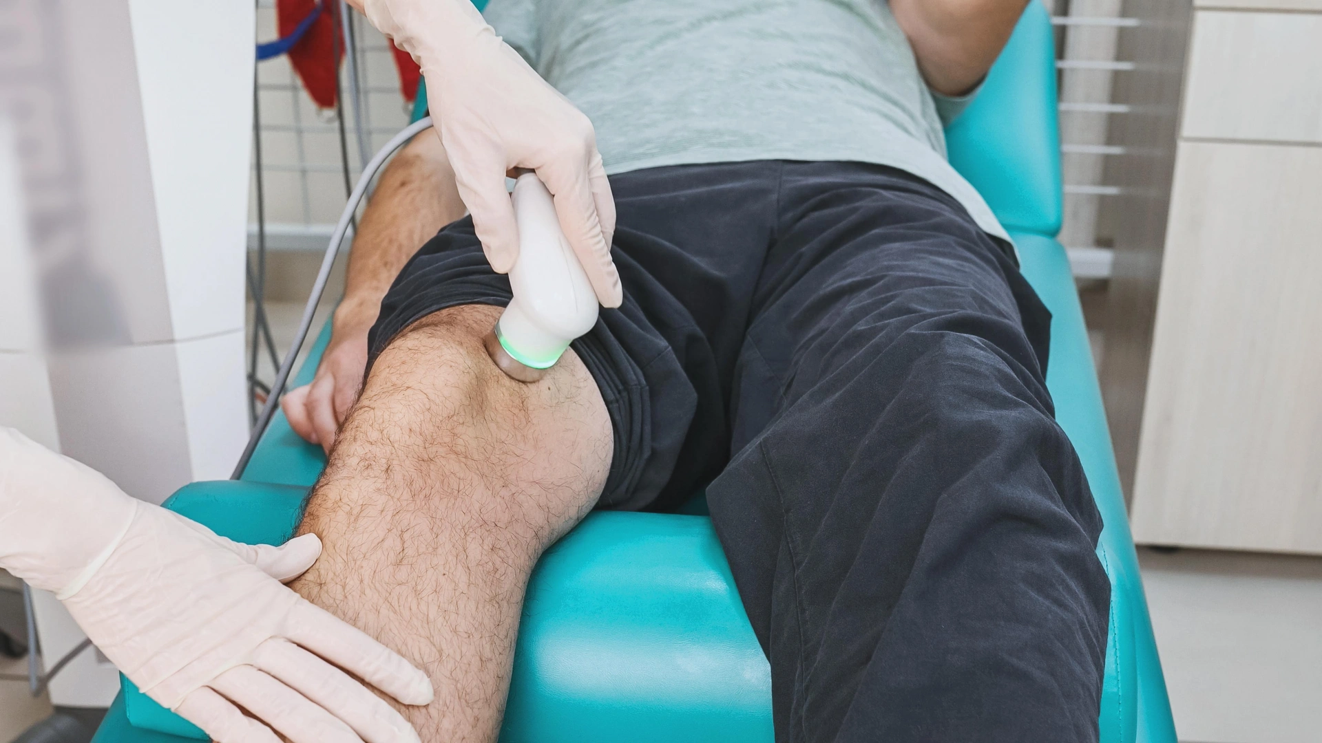 UST + IFT (Ultrasound Therapy + Interferential Therapy)