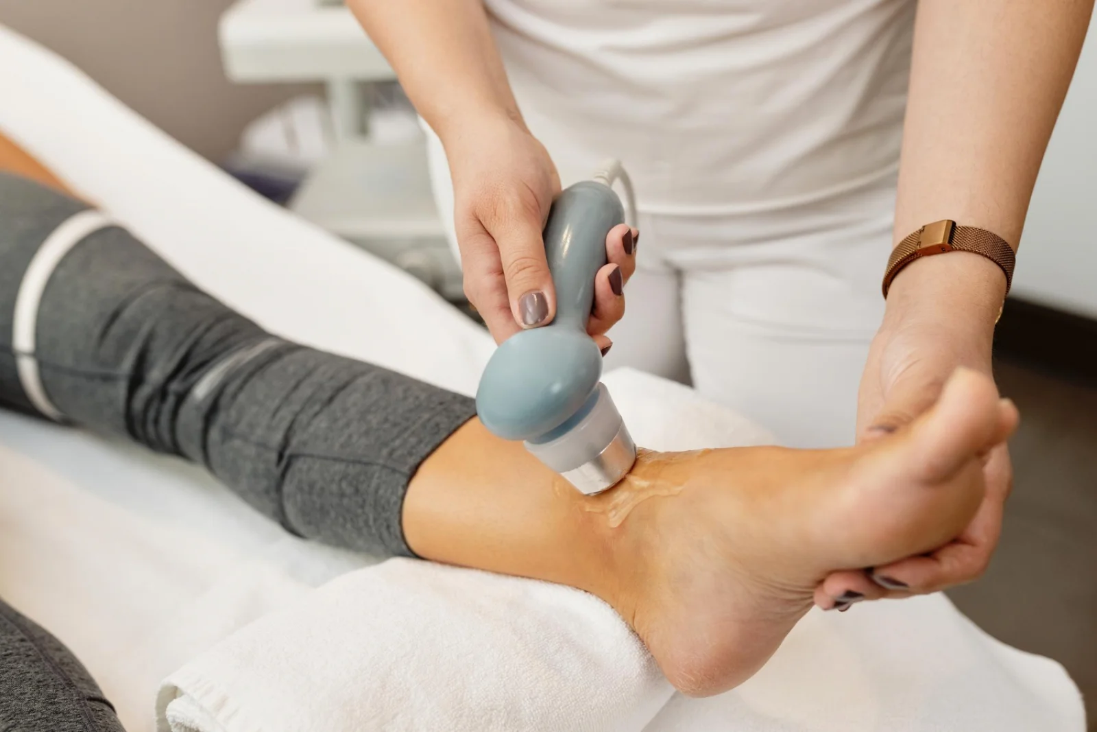 Shock Wave Therapy (ESWT) Banner