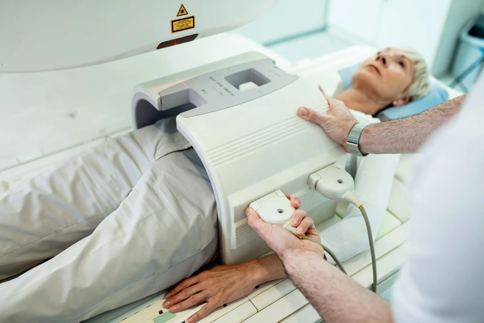 ESWL (Extracorporeal Shock Wave Lithotripsy) Banner